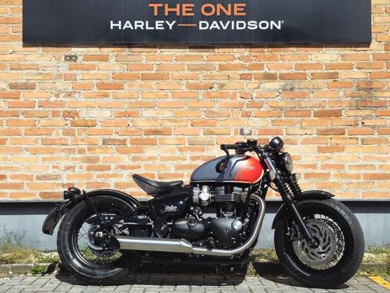 TRIUMPH BONNEVILLE BOBBER 1200 